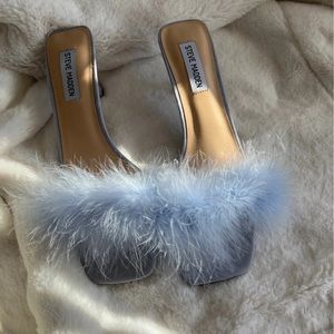 Steve Madden Karoo kitten heel in blue